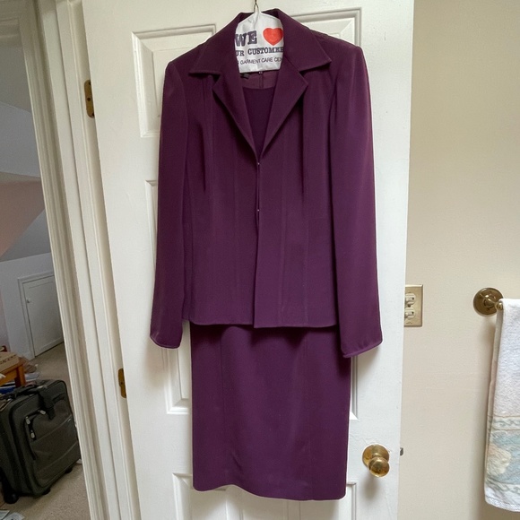 Anne Klein Dresses & Skirts - Dress w/Jacket & POCKETS